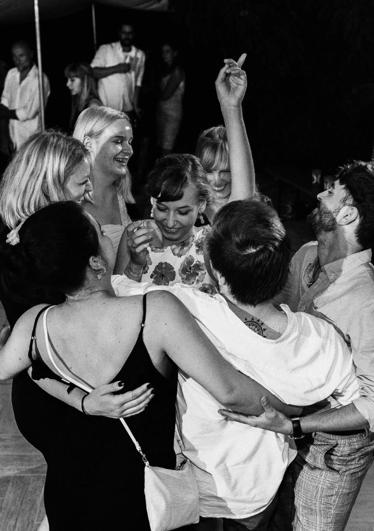 I do wedding party moments