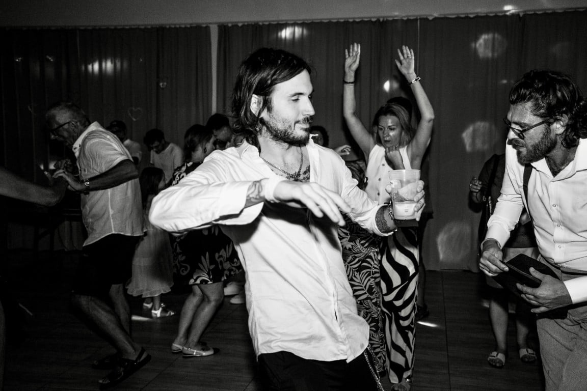I do wedding party moments