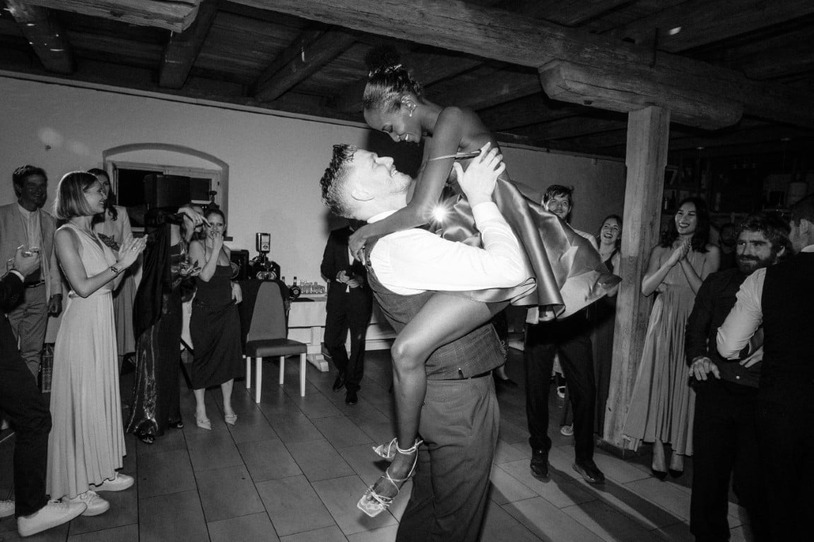 I do wedding party moments