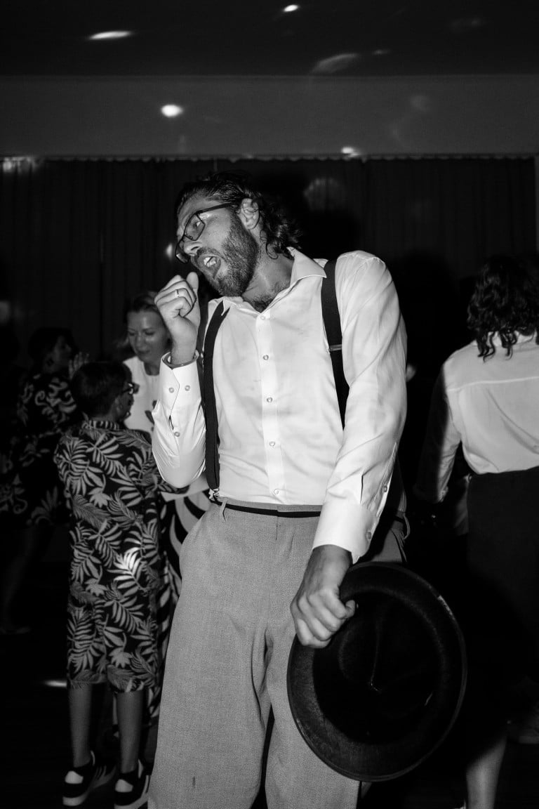 I do wedding party moments