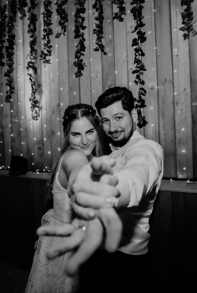 I do wedding party moments